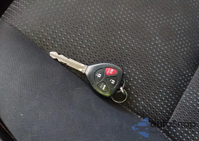 2T1BU4EE8AC535657: 42849276