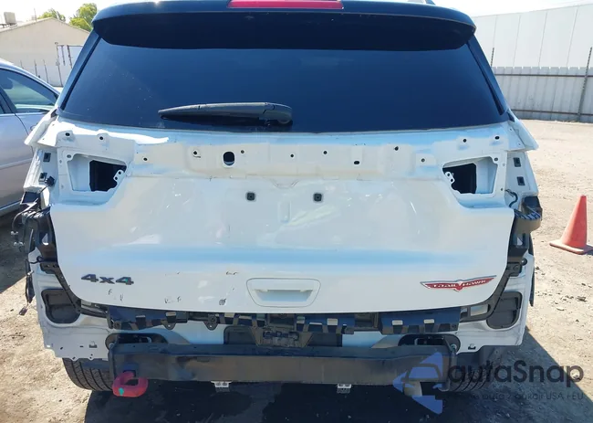 3C4NJDDB3LT108853: 42849318