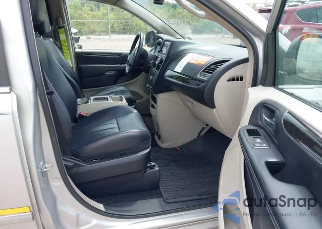 2C4RC1BG4CR386284: 42849377