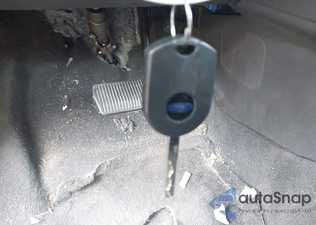 1FADP3F22GL401877: 42848482