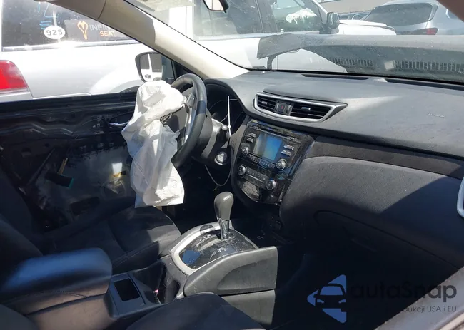 JN8AT2MT7GW007096: 42848669