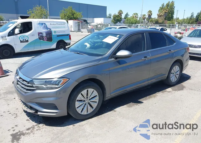 3VWCB7BU0KM132205: 42849970