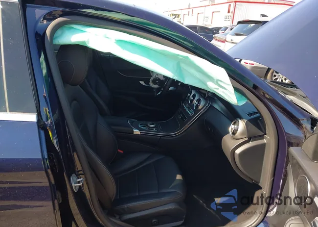 W1KWF8DB3MR609075: 42850095