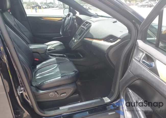 5LMCJ2D97GUJ04821: 42850144