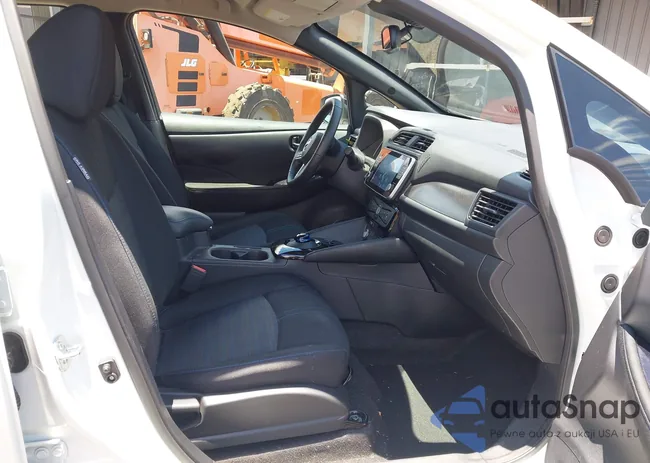 1N4CZ1CV7SC557205: 42850208