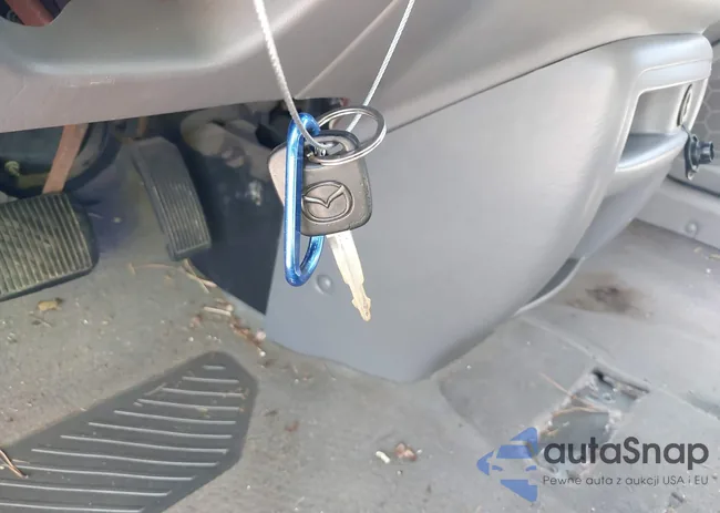 4F2YU09142KM32875: 42850318