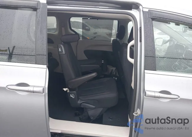 2C4RC1FGXLR136347: 42850343