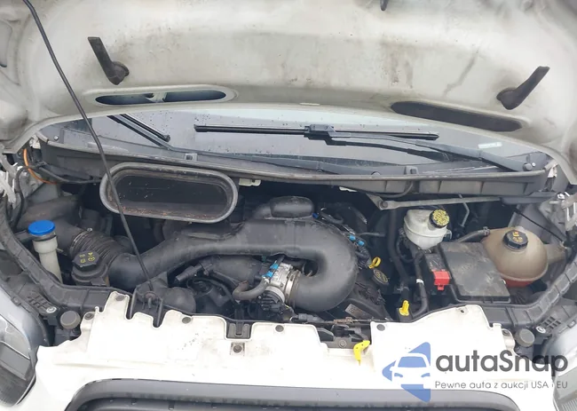 1FTYR2XM9HKA20048: 42850829