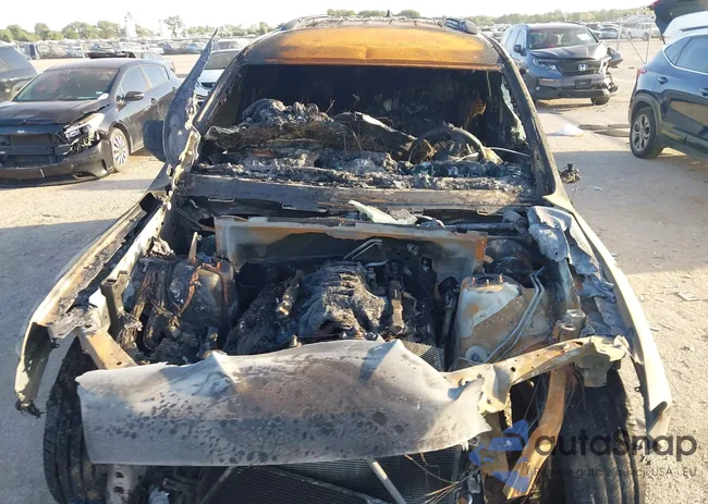 1C4SDJCT8SC524538: 42850853