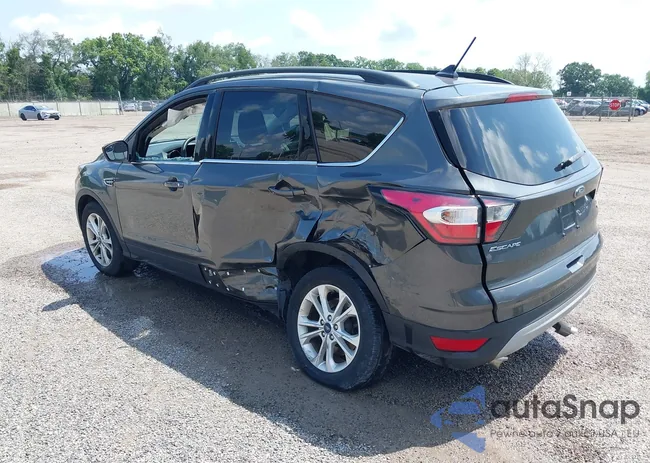 1FMCU9GD5JUA90282: 42851076