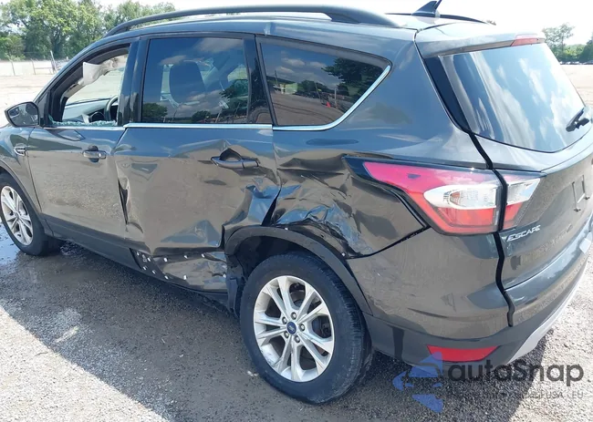 1FMCU9GD5JUA90282: 42851076