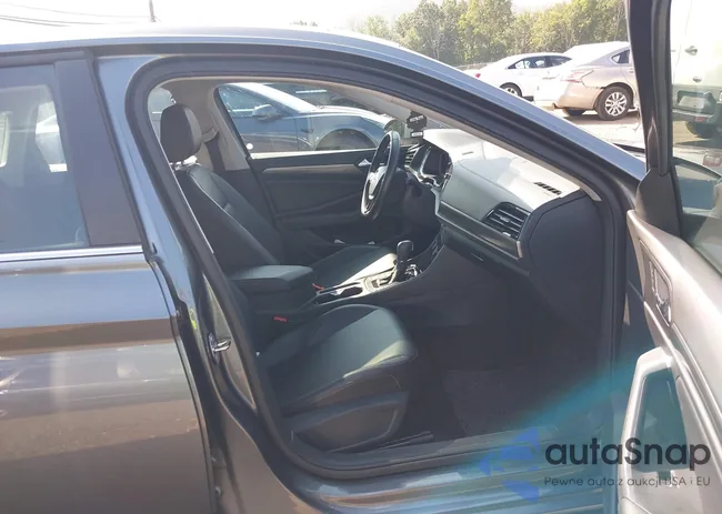 3VWE57BU8KM028948: 42851310