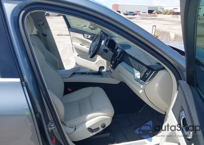 YV4102RK1J1032243: 42850626