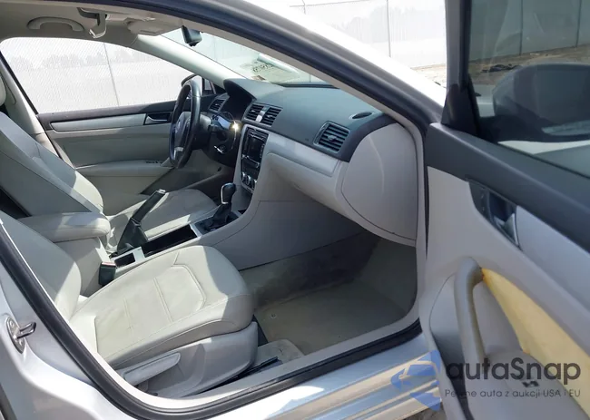 1VWBP7A35CC013932: 42850758