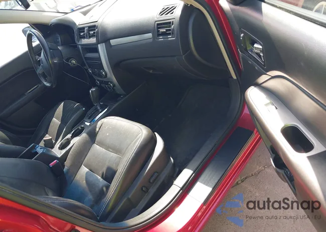 3FAHP0JG1BR151335: 42851953