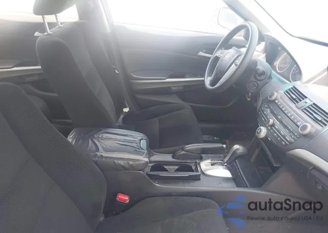 1HGCP36718A003558: 42852082