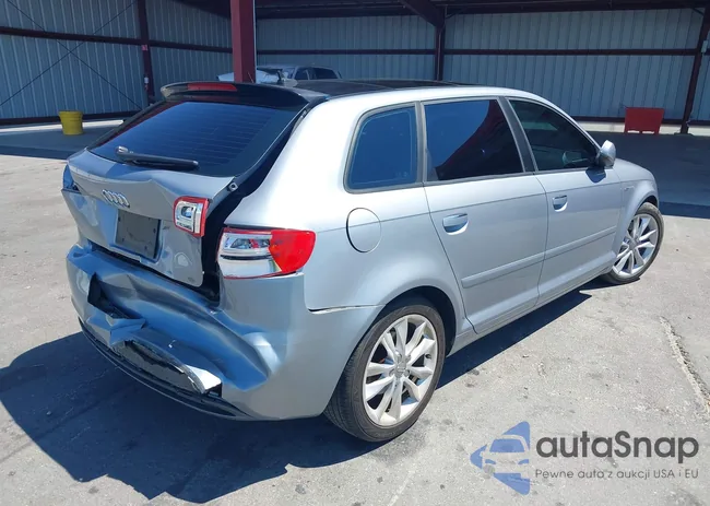 WAUBEAFM4CA109633: 42852231