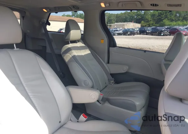 5TDDK3DC8BS029389: 42851747