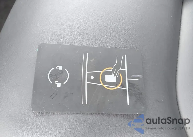 5YJYGDEEXLF032261: 42853277