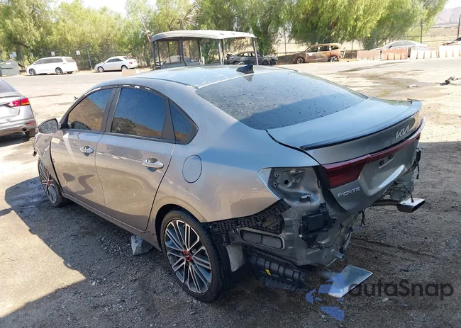 3KPF44AC4RE800867: 42853331