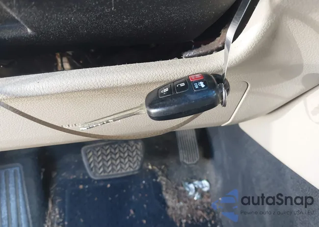 4T1BF1FK9CU090747: 42852467