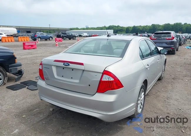 3FAHP0GA1AR373293: 42852729