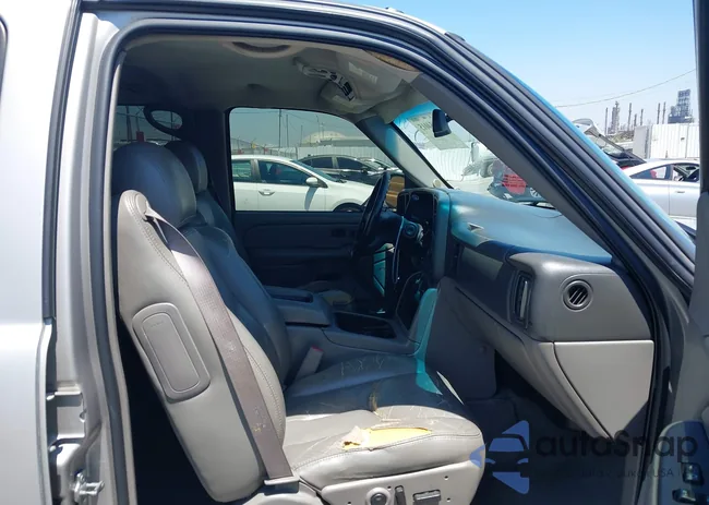 1GNEC13T84R271812: 42854015