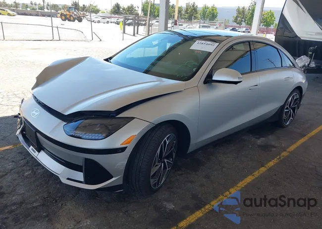 KMHM54AC4PA041833: 42854092