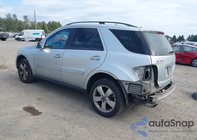 4JGBB86E19A466687: 42853530