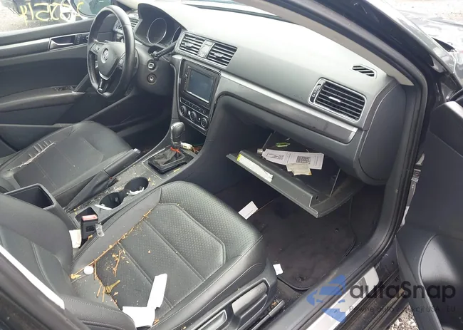 1VWDT7A39HC025397: 42854882