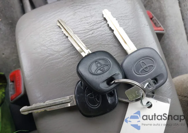 1NXBR32E75Z478808: 42854961