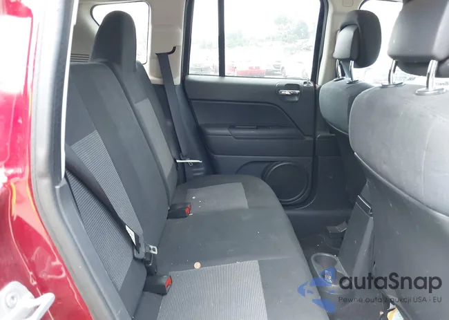 1C4NJCEA1CD526155: 42855211