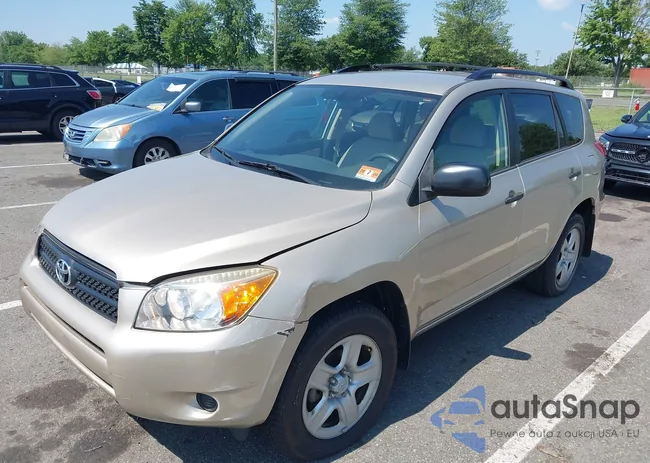 JTMBD33V266018043: 42854523