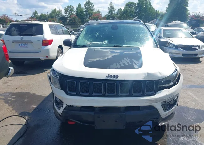 3C4NJDDB9KT759810: 42854681