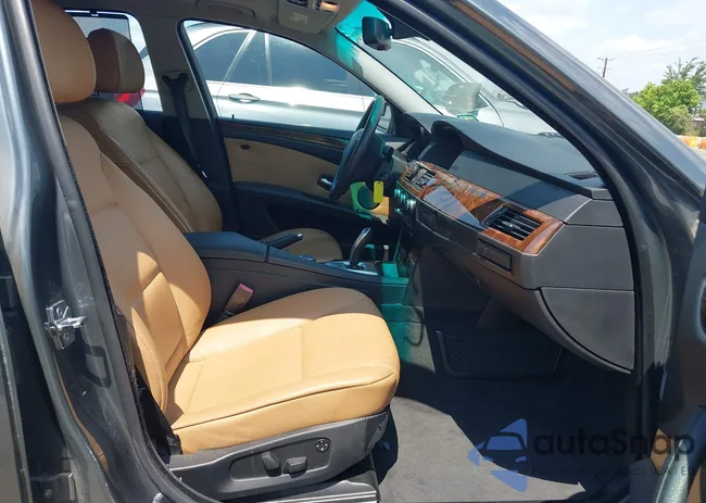 WBANV93568CZ66783: 42854789