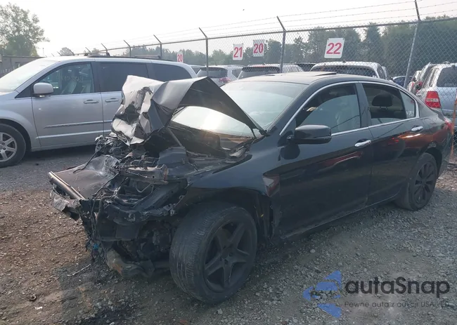 1HGCR3F82EA006886: 42855875