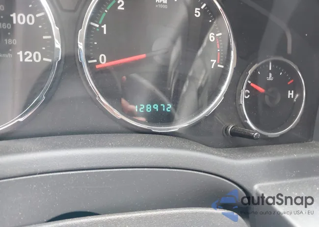 1C4PJMAK2CW217215: 42856055