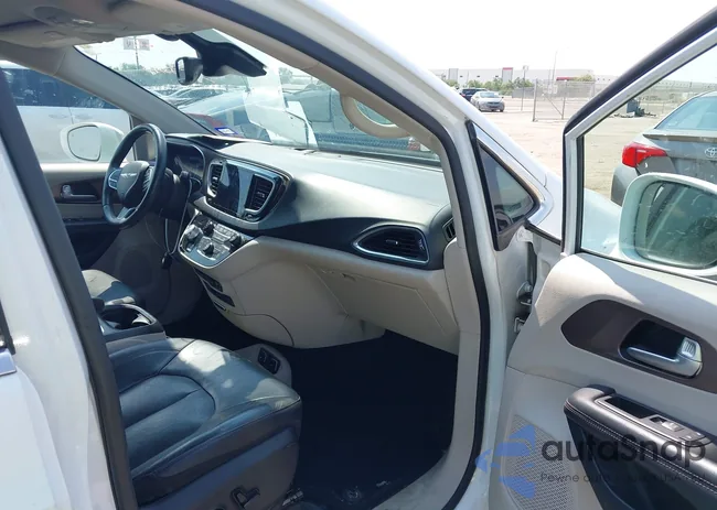 2C4RC1EG3JR350417: 42856257