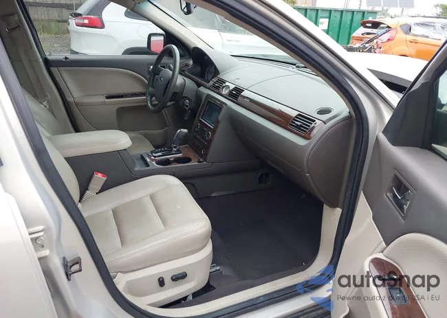 1FAHP28W89G113627: 42856262