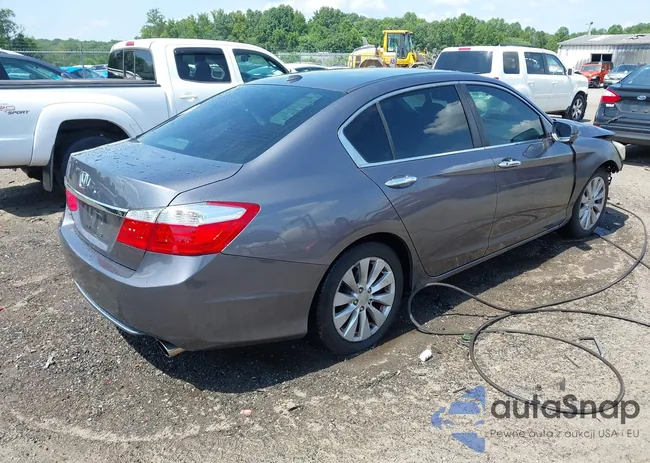 1HGCR2F8XDA063345: 42856278