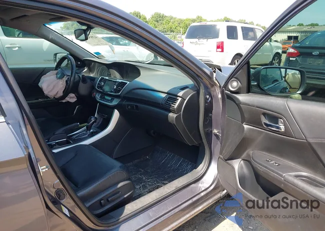 1HGCR2F8XDA063345: 42856278