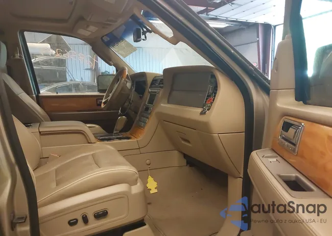 5LMFU28558LJ09695: 42856299