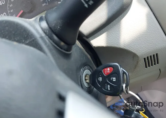 2T1BU4EE9DC025757: 42855691