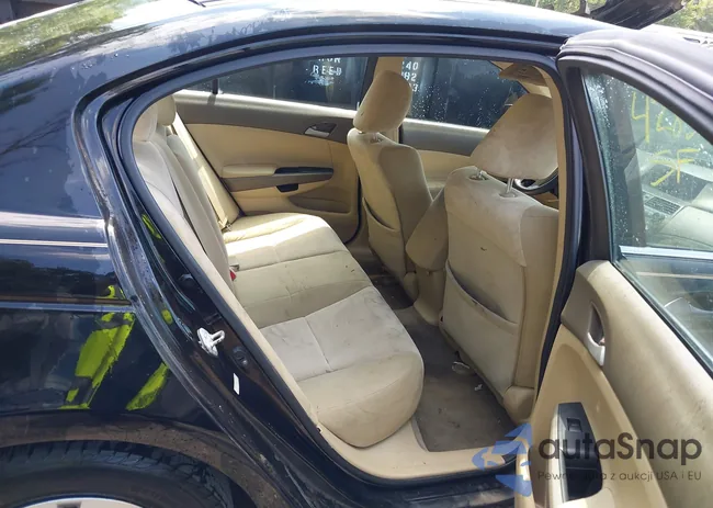 1HGCP2F3XAA196757: 42856938