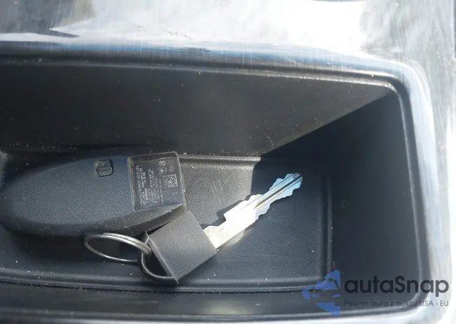 1N4AL3AP1DN421765: 42856957