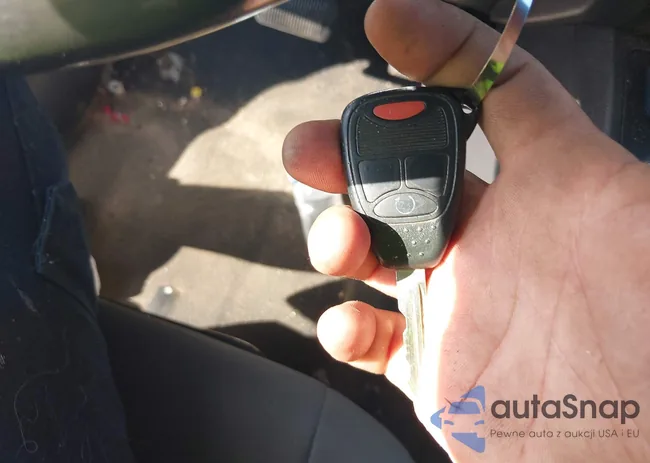 1C4NJCEB0CD610525: 42857016