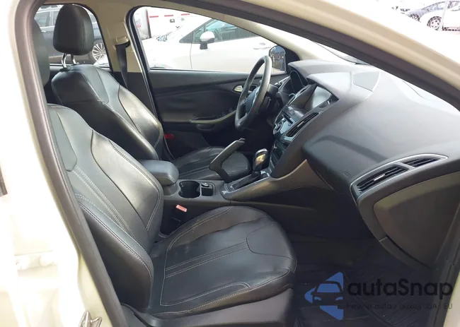 1FAHP3J2XCL346937: 42857040