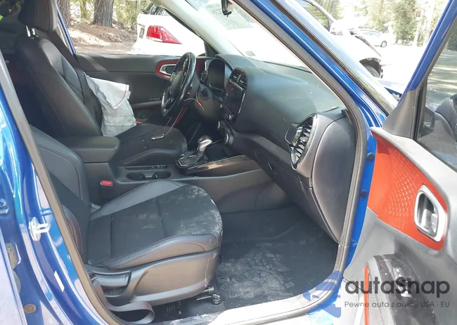 KNDJ53AU8P7205513: 42857235