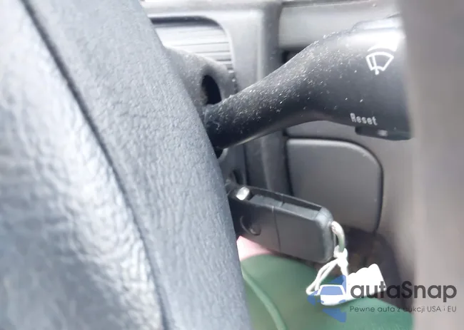 WVWPD63B54P205877: 42857337