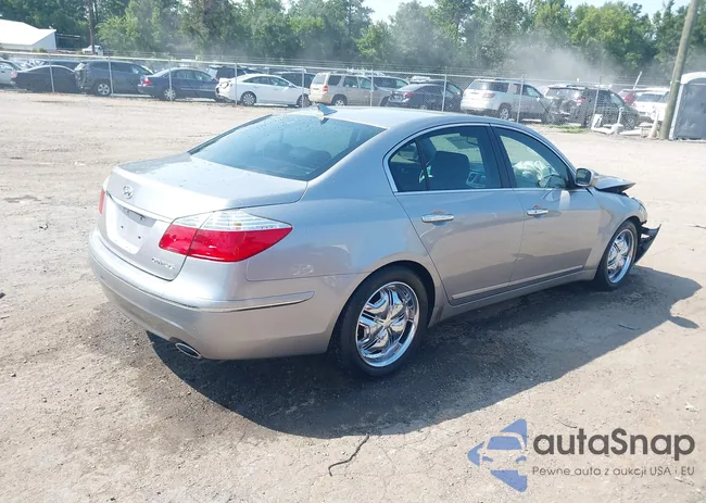 KMHGC4DE7AU080292: 42856448